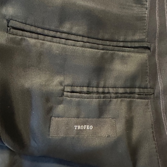 Ermenegildo Zegna (Su Misura) Trofeo Men's 100% Wool Suit - Picture 15 of 16